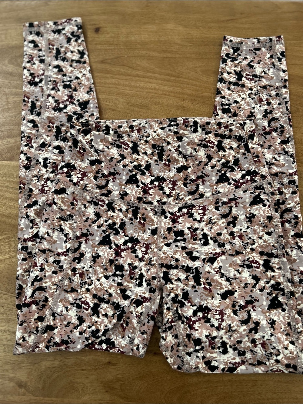 Women Athletic Leggings Size Medium - Picture 4 of 11